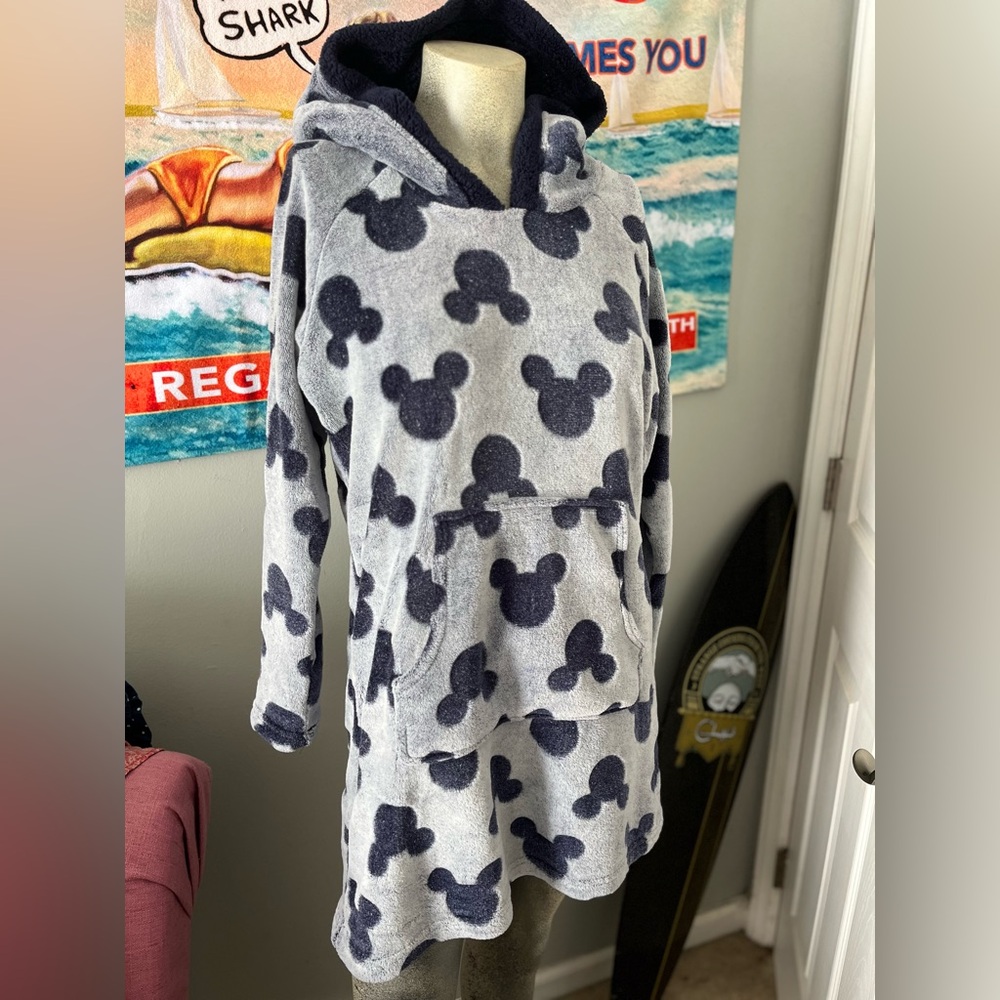 Disney Loungewear - Sz S super comfortable